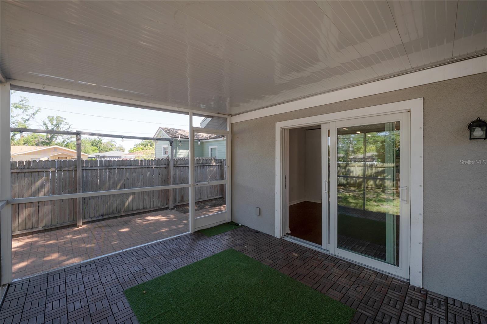 Image 35 of 41 For 4022 Marguerite Street