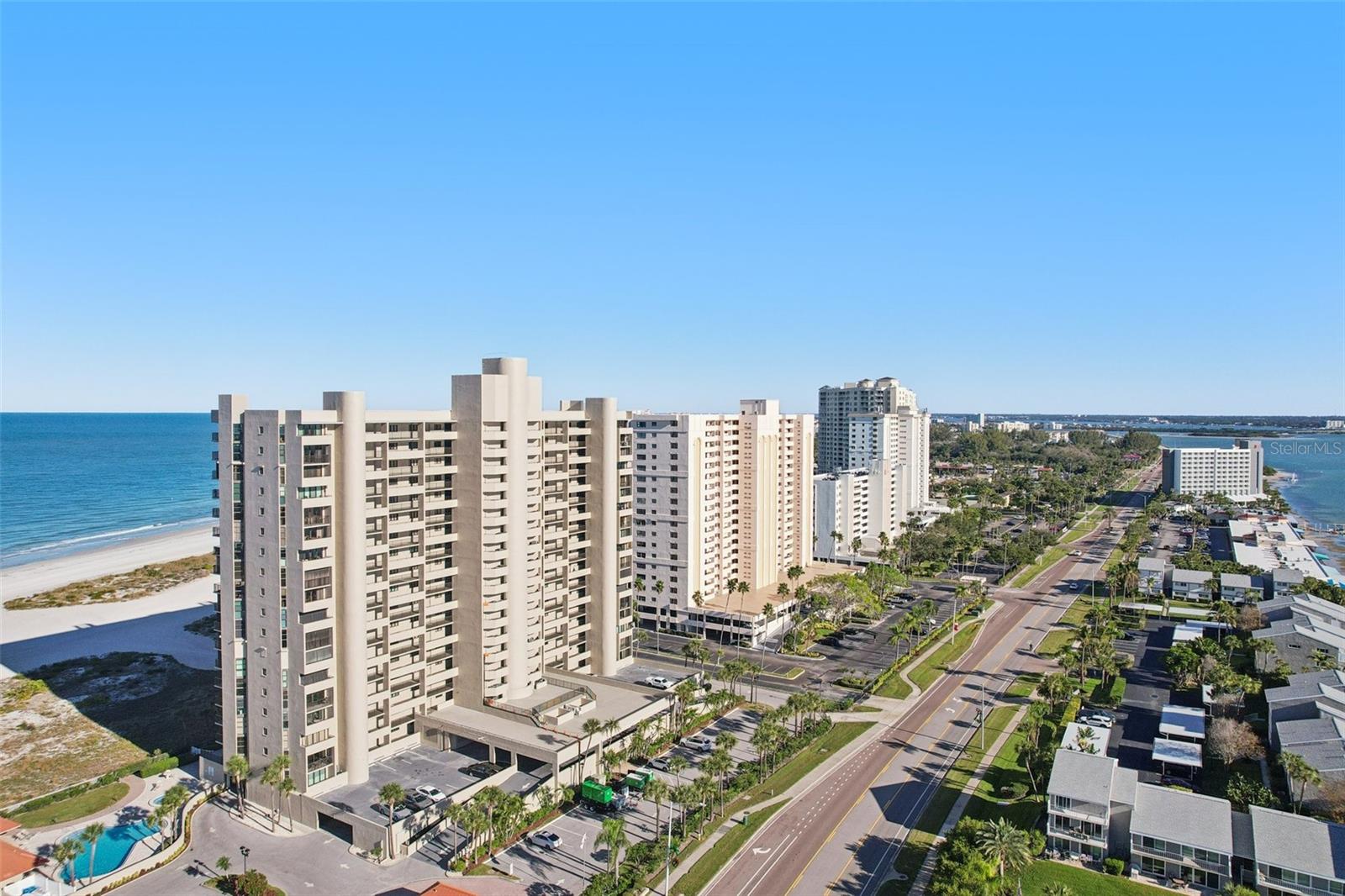 Image 19 of 26 For 1270 Gulf Boulevard 701