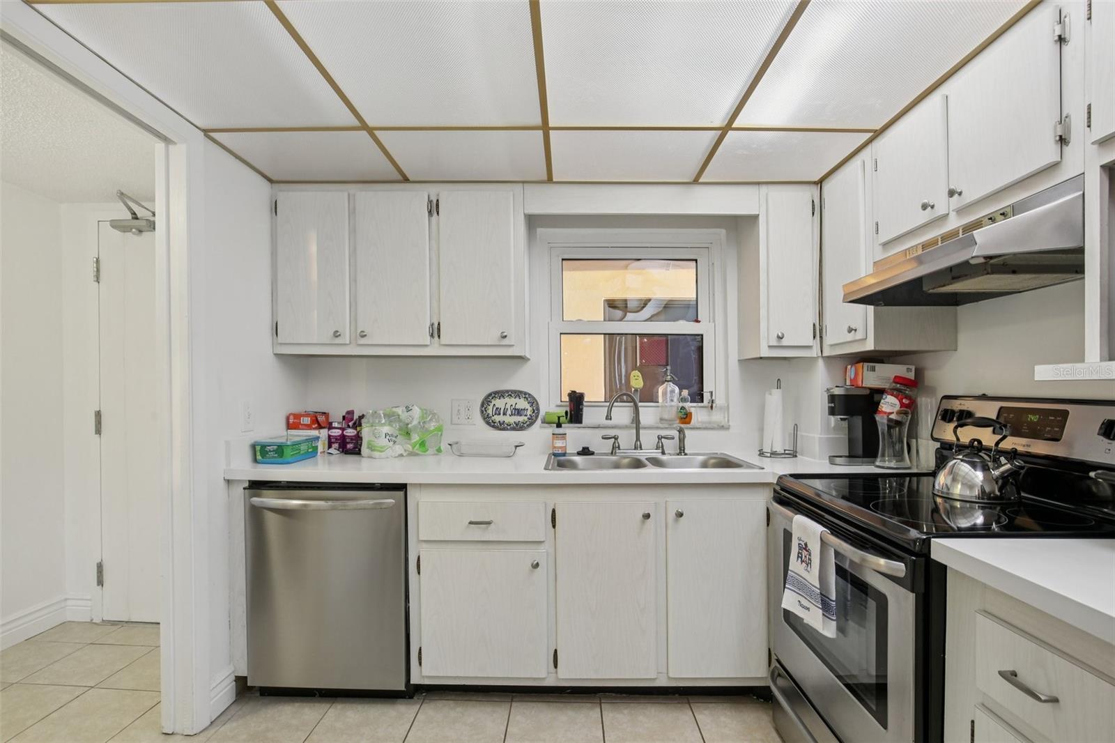 Image 8 of 26 For 1270 Gulf Boulevard 701