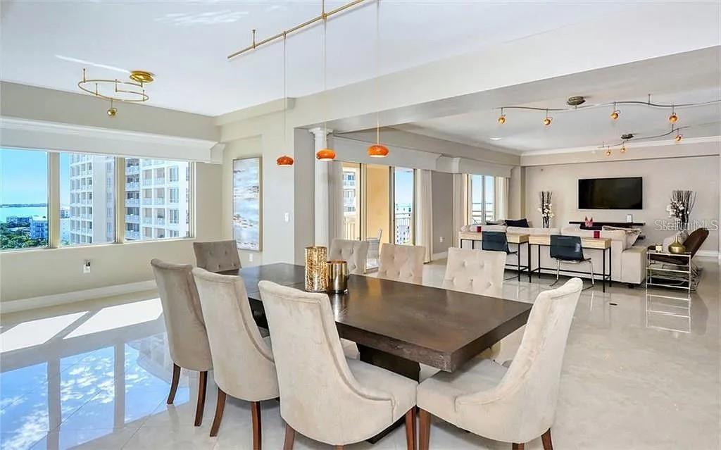 Image 17 of 42 For 1111 Ritz Carlton Drive 1004