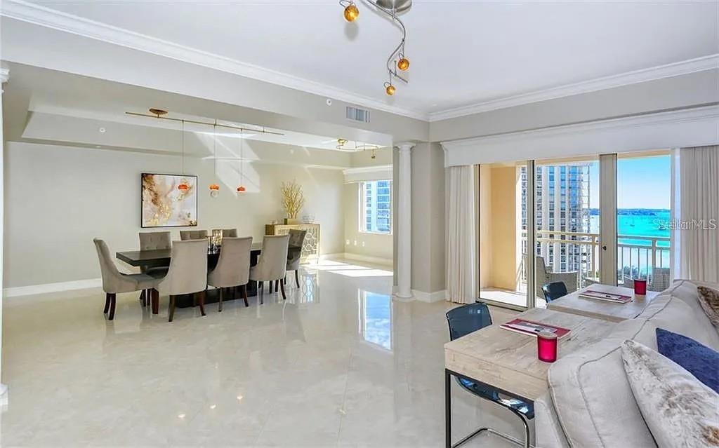 Image 19 of 42 For 1111 Ritz Carlton Drive 1004