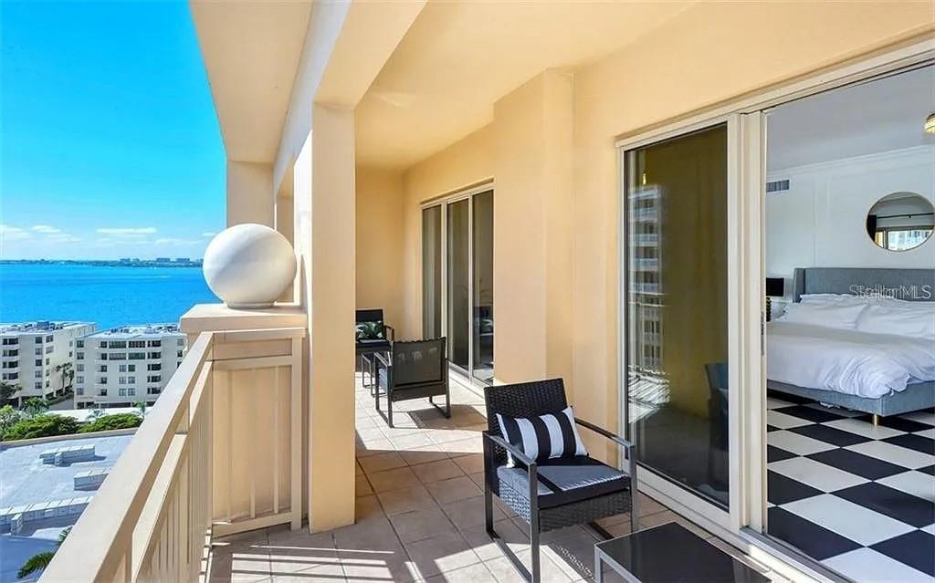 Image 25 of 42 For 1111 Ritz Carlton Drive 1004