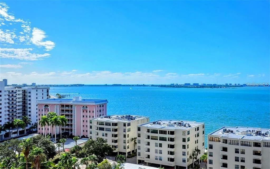 Image 38 of 42 For 1111 Ritz Carlton Drive 1004