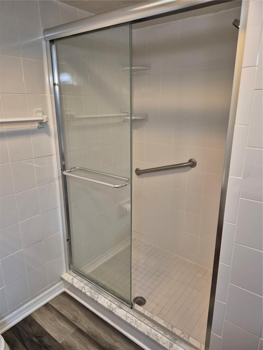 Image 13 of 15 For 4939 Floramar Terrace 203