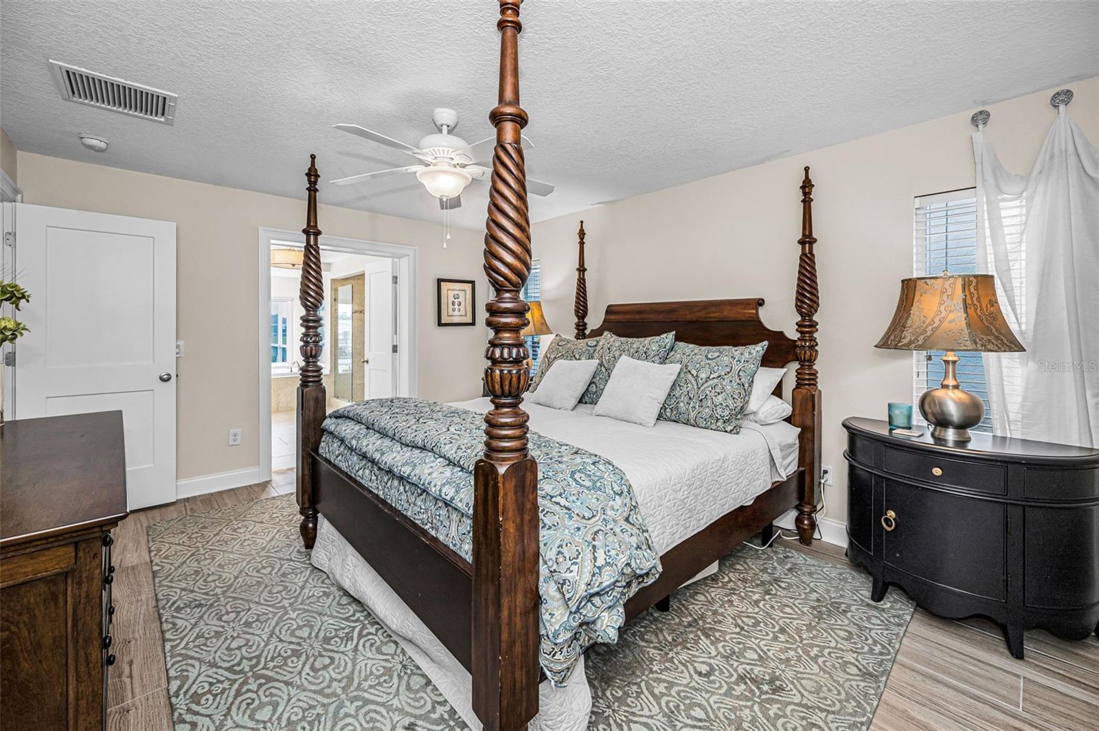 Image 23 of 92 For 5008 Galleon Court
