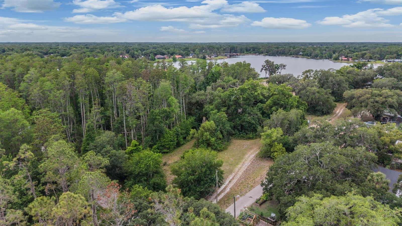 Image 11 of 22 For 215 Lake Brant Drive