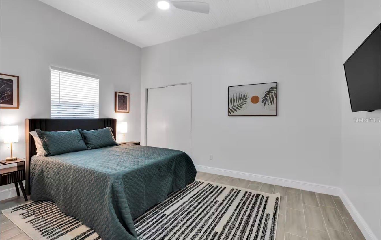 Image 17 of 26 For 2806 17th Street