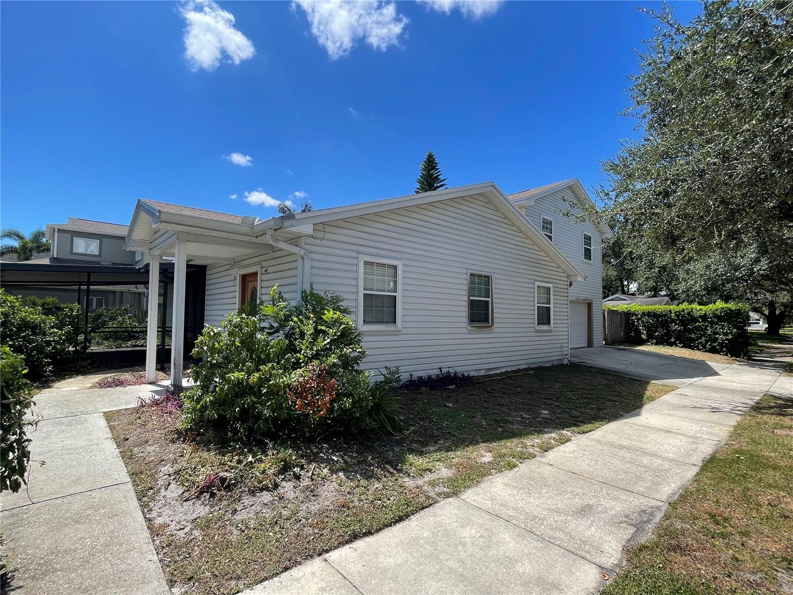 Image 2 of 4 For 3102 Fountain Boulevard