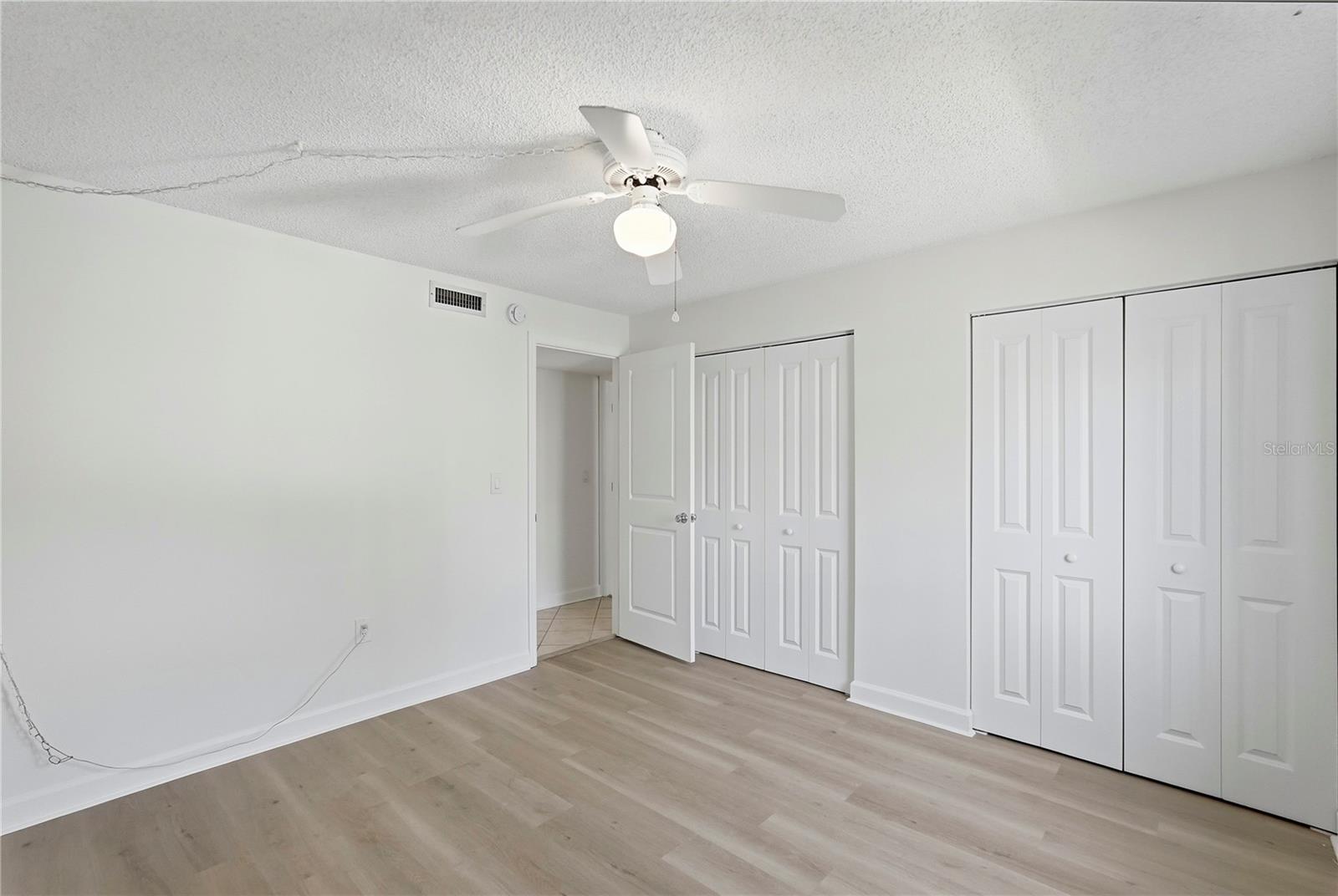 Image 13 of 31 For 724 115 Avenue N 2205