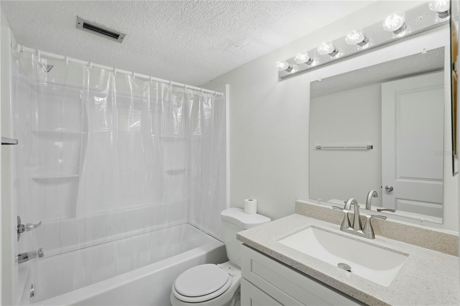 Image 17 of 31 For 724 115 Avenue N 2205