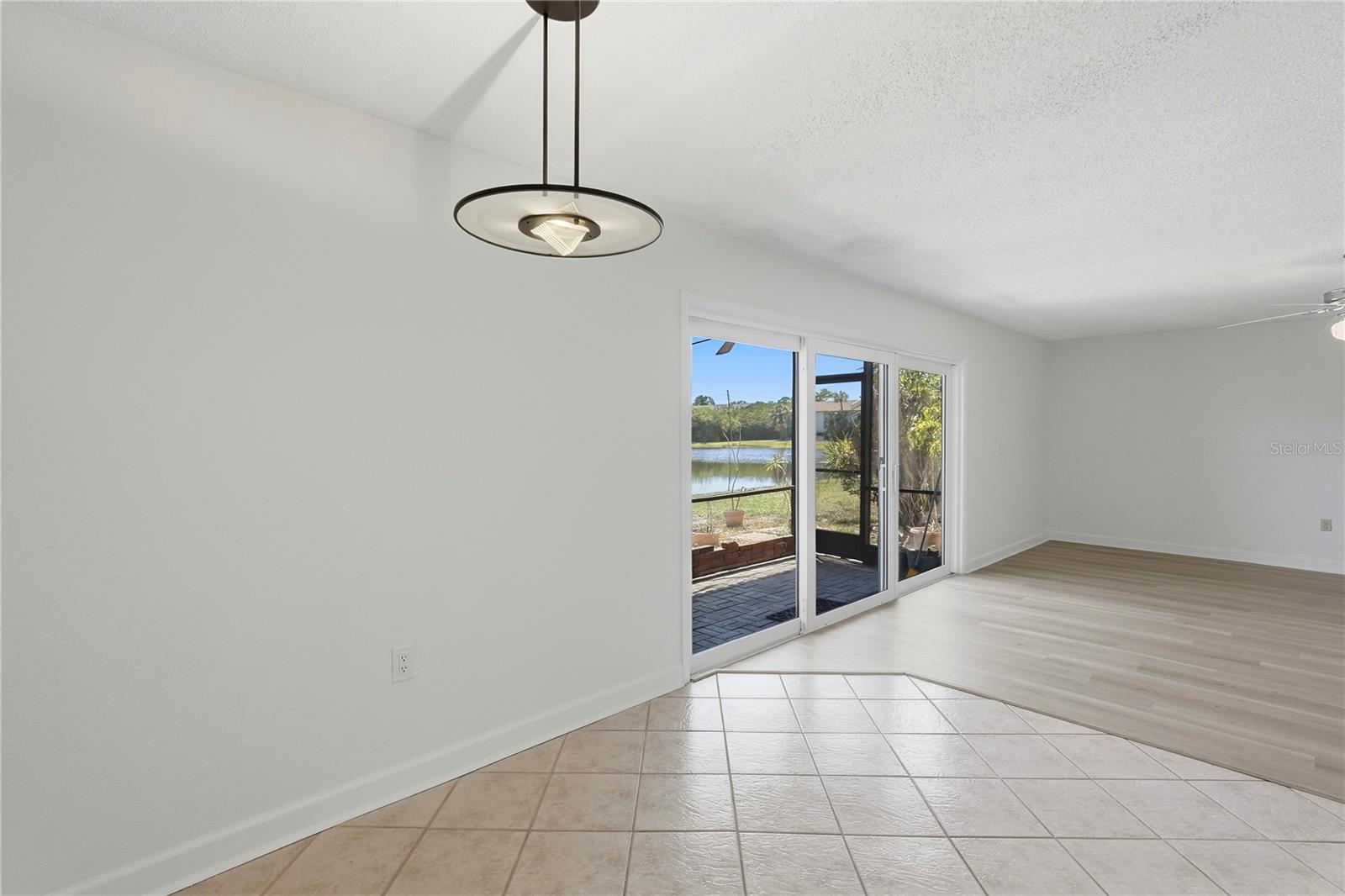 Image 23 of 31 For 724 115 Avenue N 2205