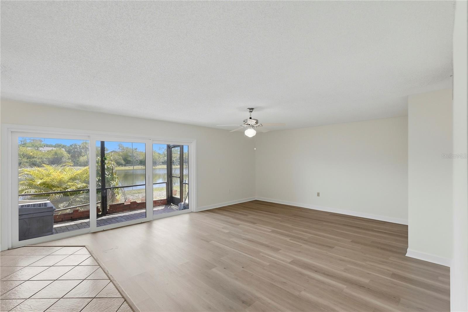 Image 4 of 31 For 724 115 Avenue N 2205