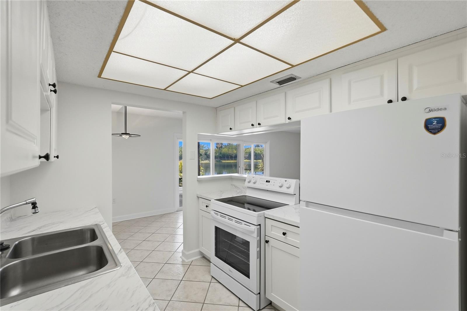 Image 8 of 31 For 724 115 Avenue N 2205