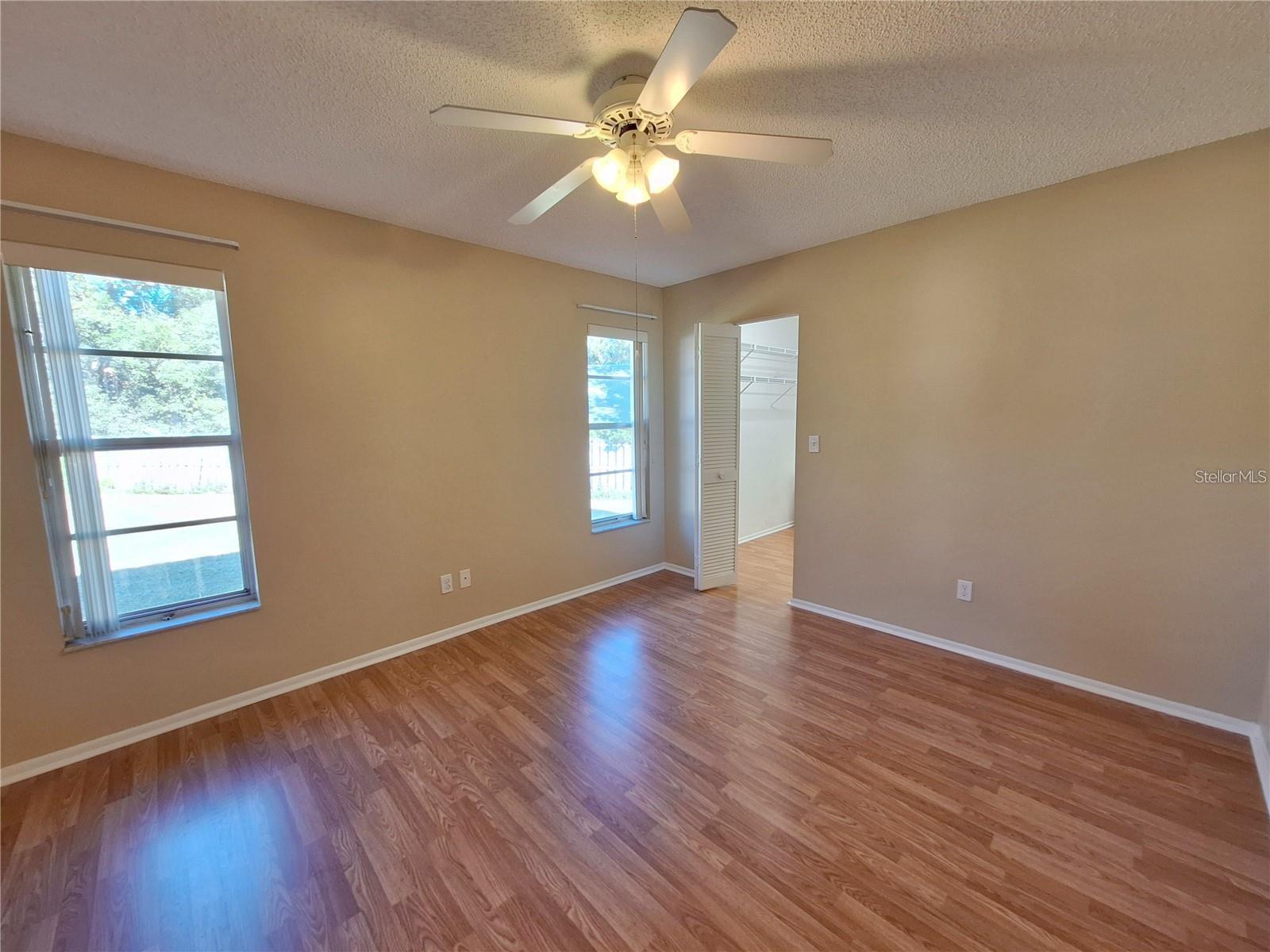 Image 16 of 27 For 3462 Maclaren Drive
