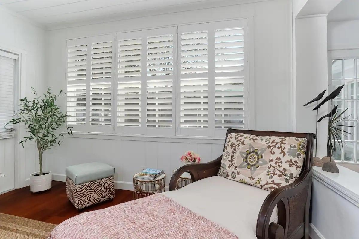Image 22 of 51 For 4014 Palmira Avenue