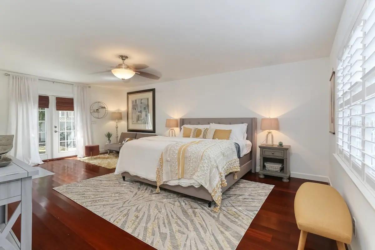 Image 23 of 51 For 4014 Palmira Avenue