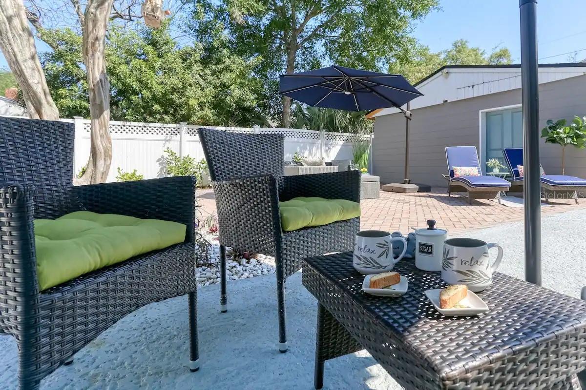 Image 47 of 51 For 4014 Palmira Avenue
