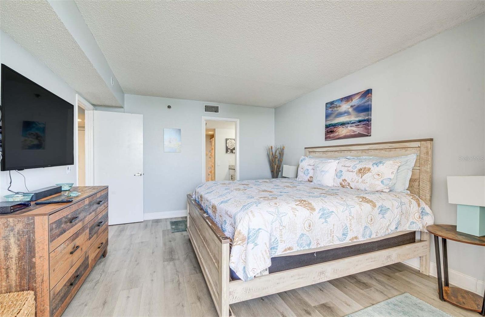 Image 10 of 25 For 5915 Sea Ranch Drive 310