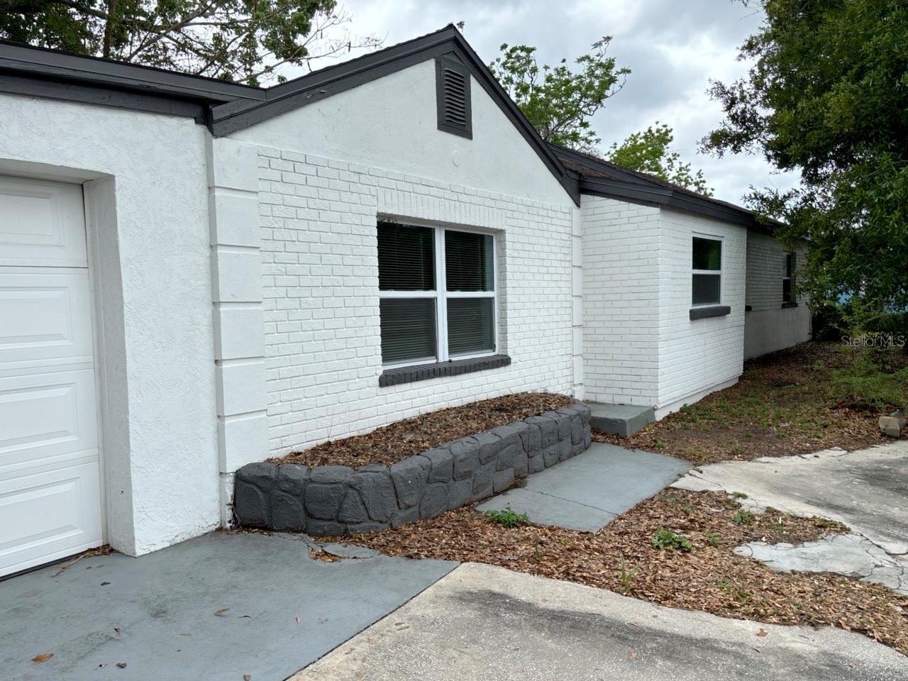 Image 3 of 13 For 1700 30th Street S