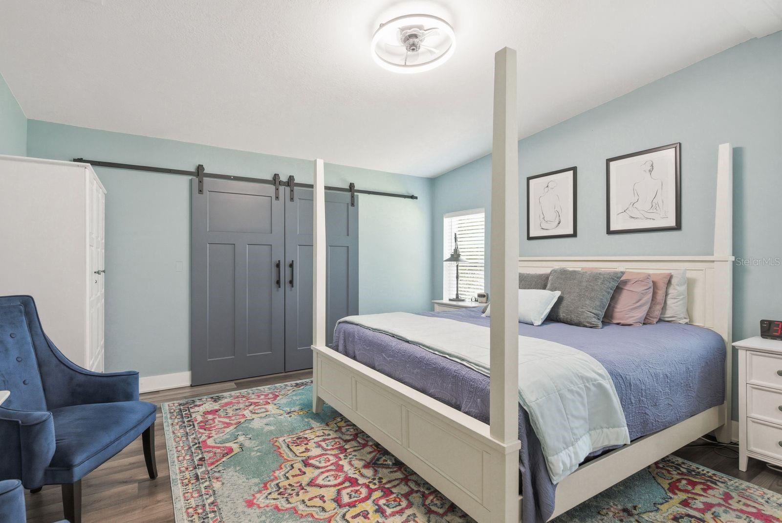 Image 21 of 56 For 137 Lake Tarpon Drive 18