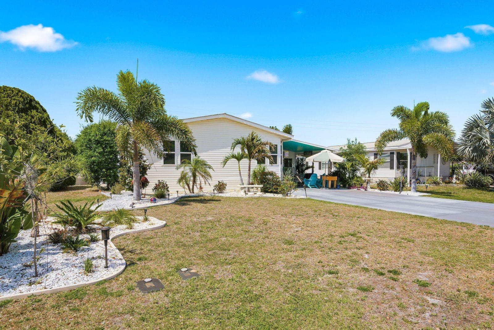 Image 3 of 56 For 137 Lake Tarpon Drive 18