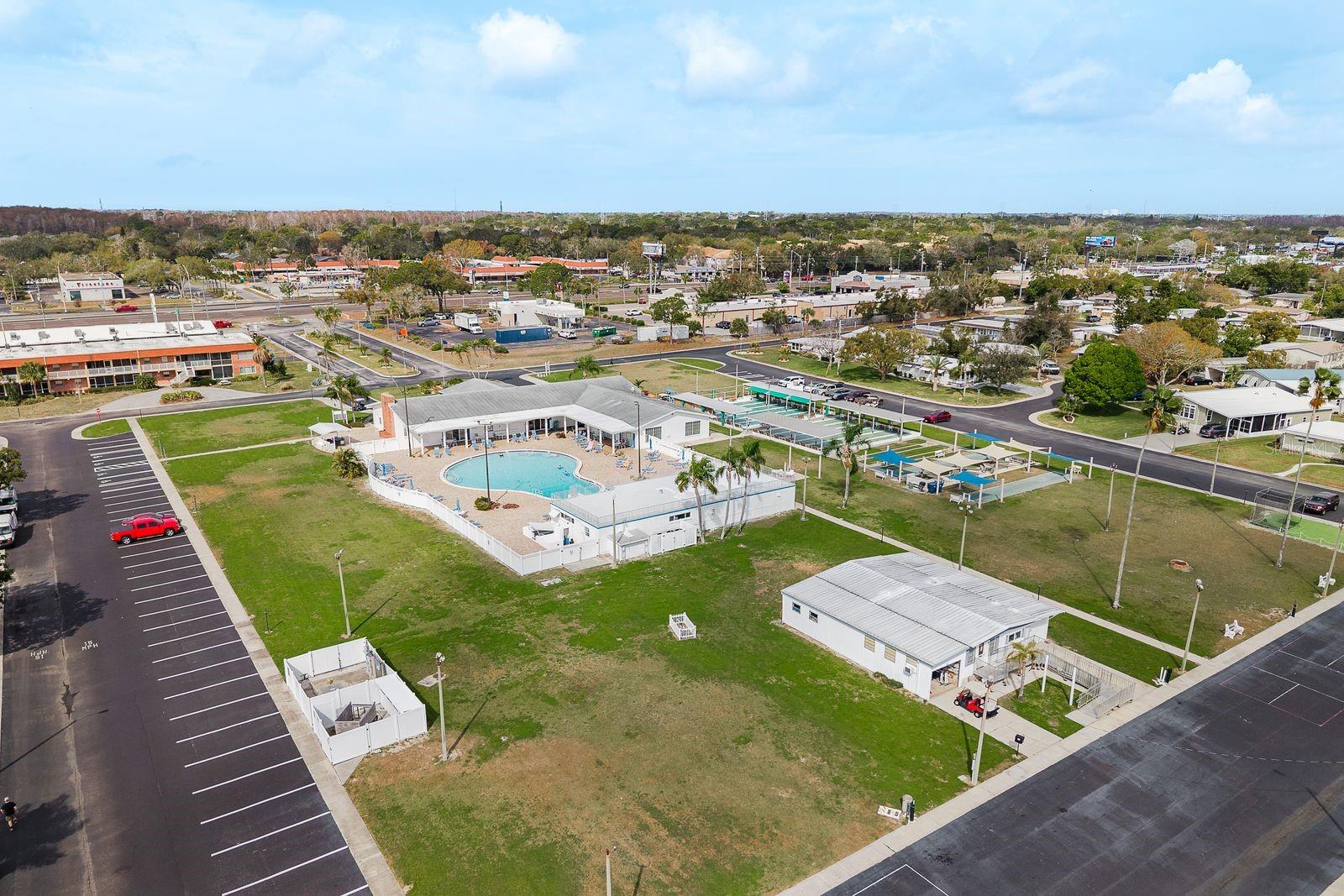 Image 46 of 56 For 137 Lake Tarpon Drive 18