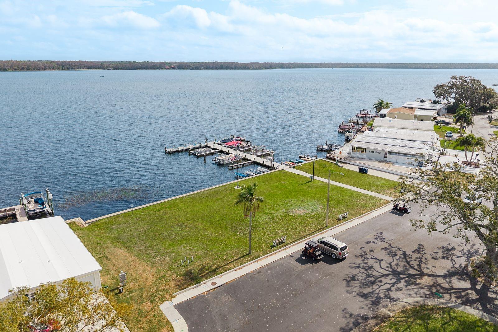 Image 52 of 56 For 137 Lake Tarpon Drive 18