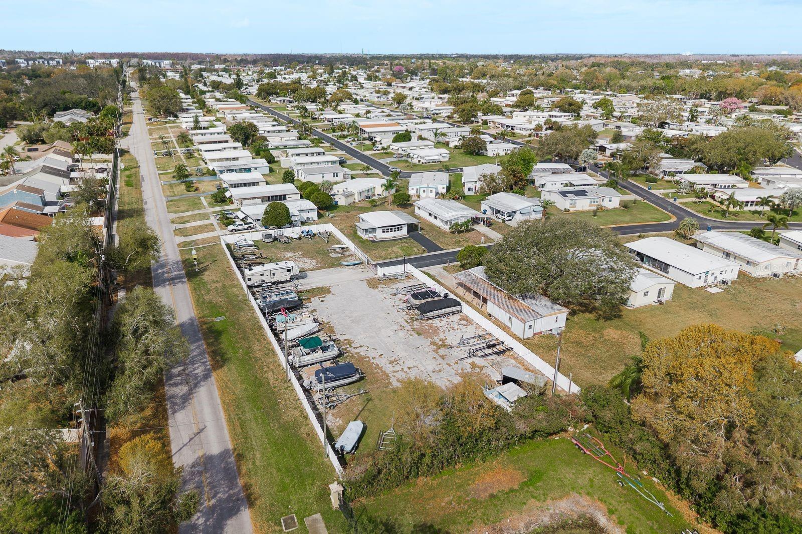 Image 54 of 56 For 137 Lake Tarpon Drive 18