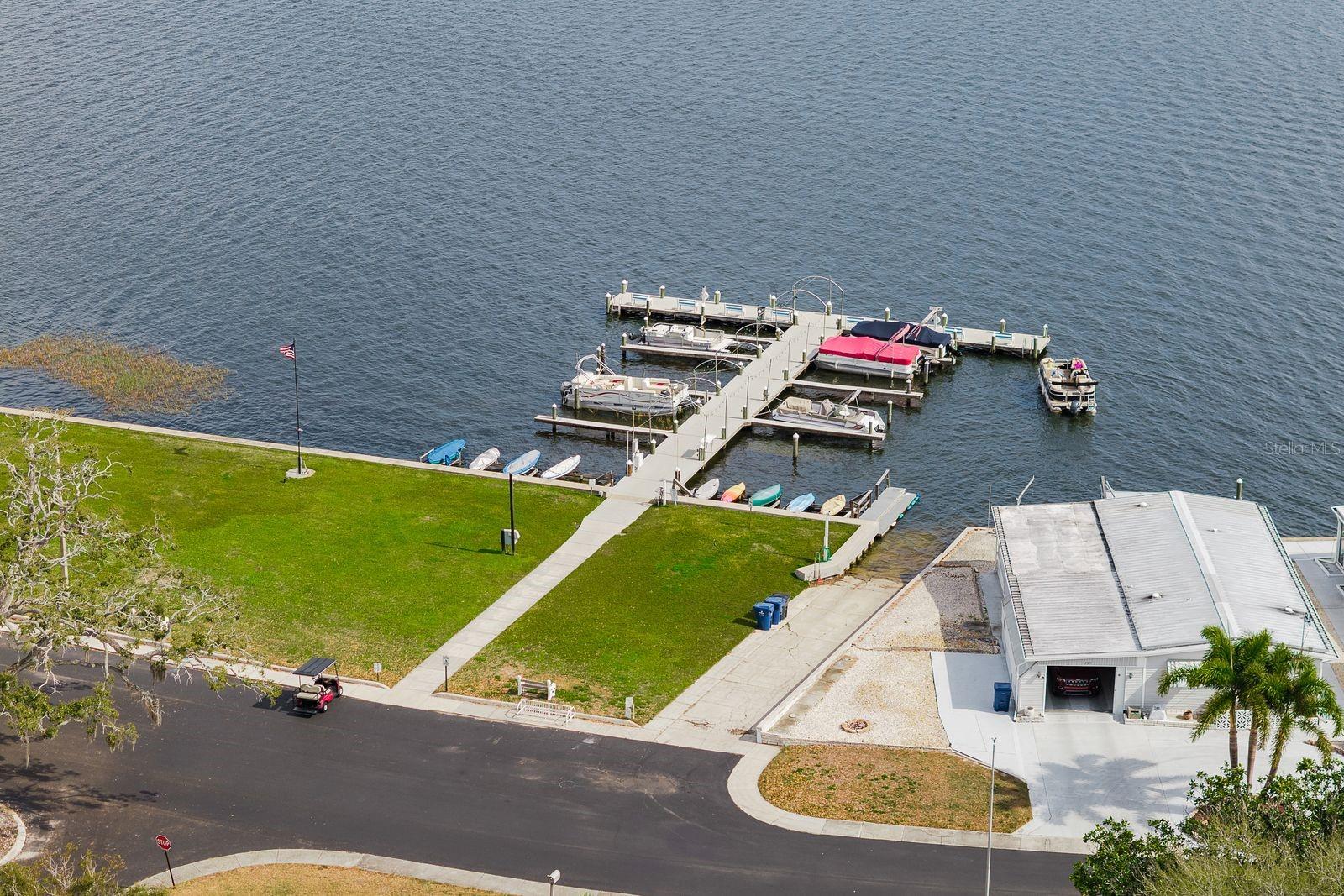 Image 55 of 56 For 137 Lake Tarpon Drive 18