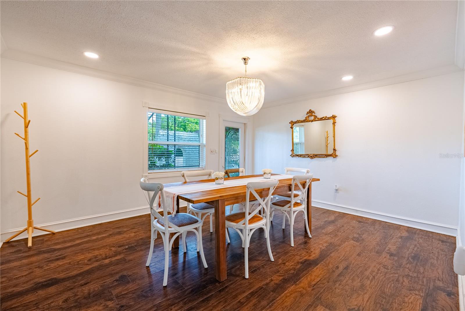 Image 9 of 56 For 401 Bullard Parkway