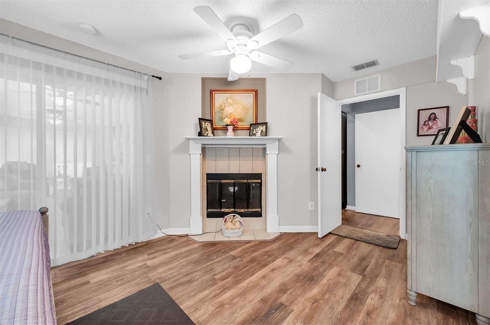Image 25 of 31 For 2913 Longbrooke Way