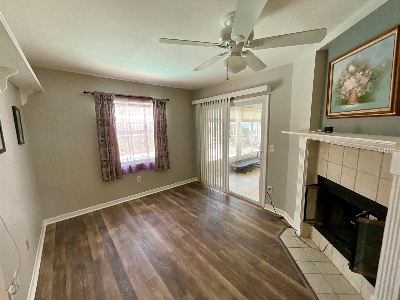 Image 26 of 31 For 2913 Longbrooke Way