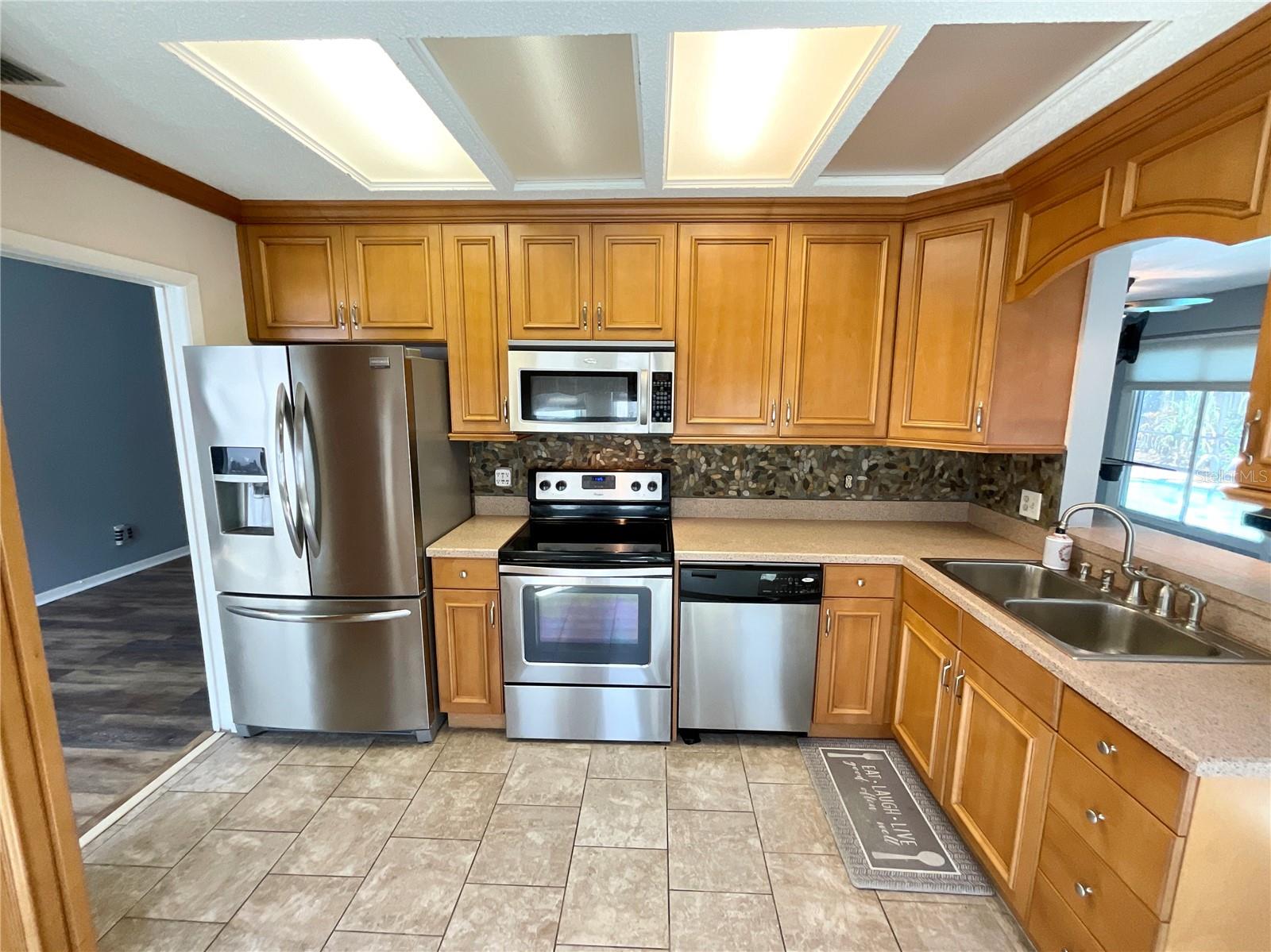 Image 3 of 31 For 2913 Longbrooke Way