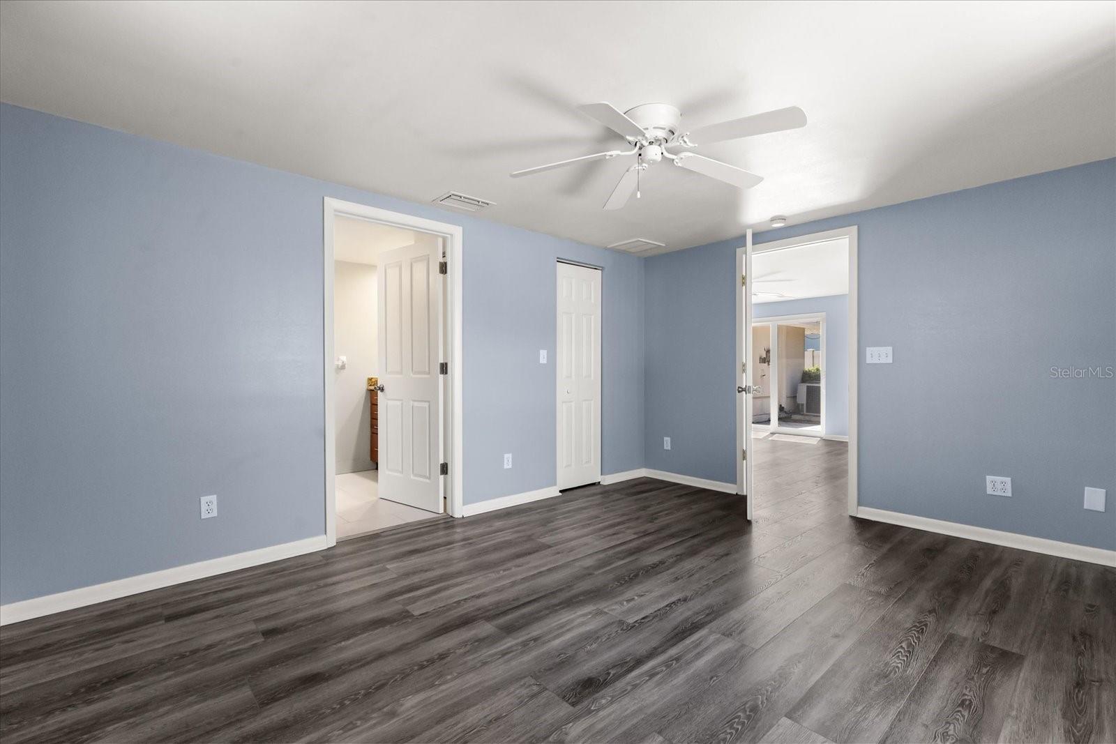 Image 11 of 30 For 620 Jacaranda Street