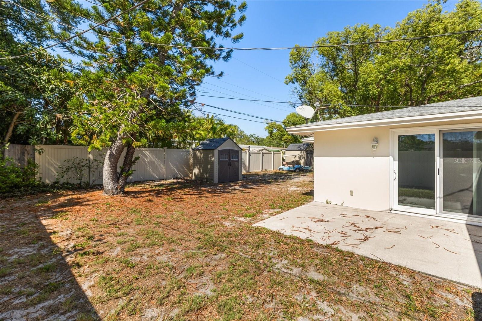 Image 22 of 30 For 620 Jacaranda Street