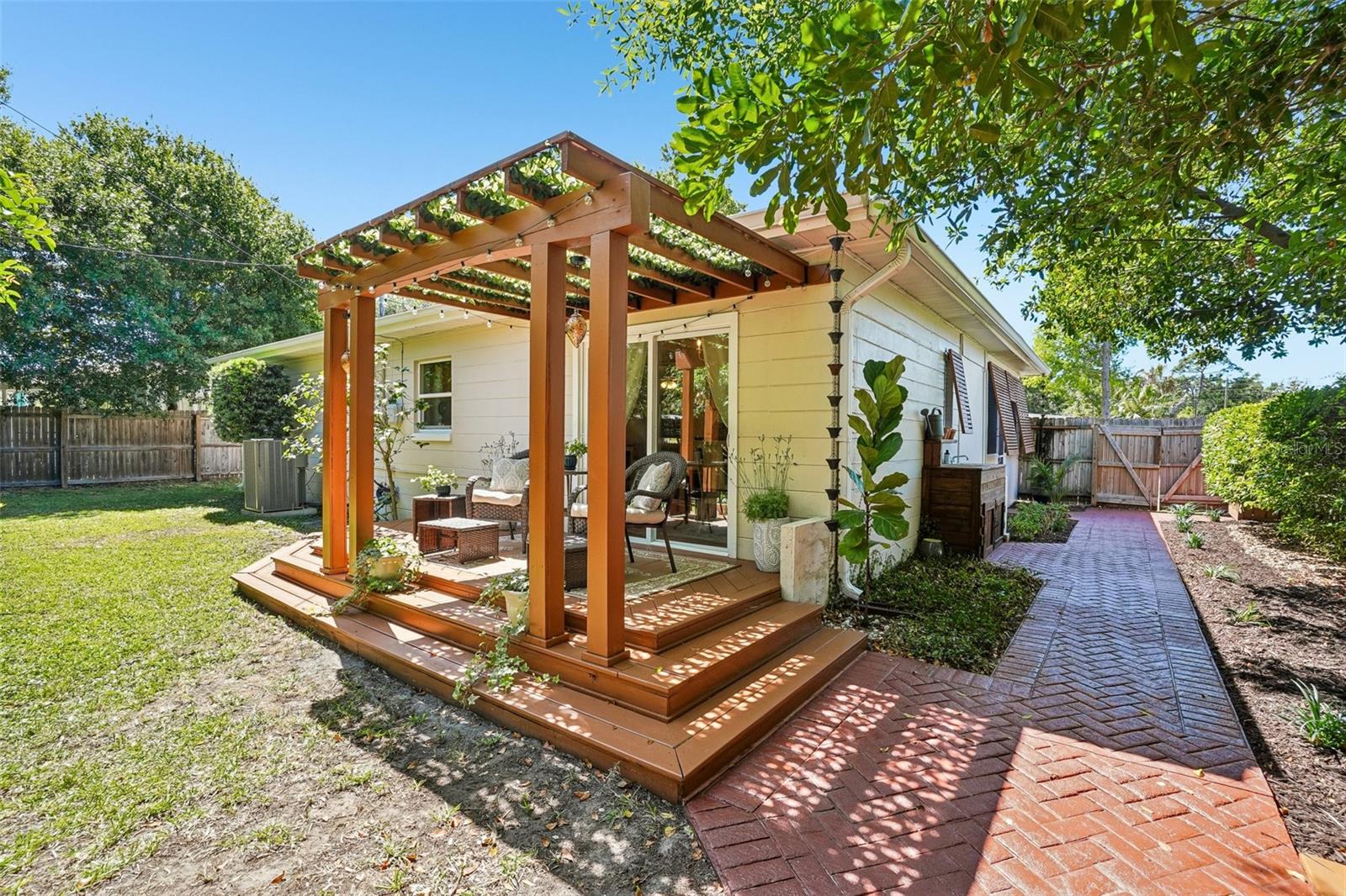 Image 29 of 35 For 5389 55th Avenue N