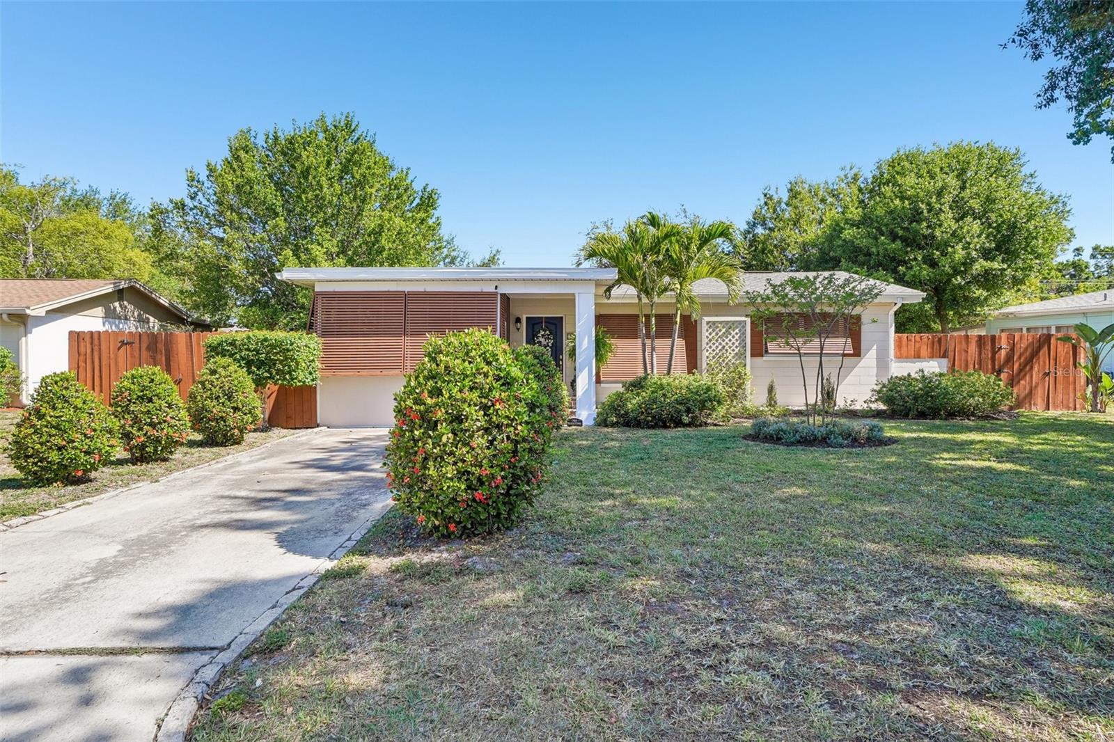 Image 3 of 35 For 5389 55th Avenue N