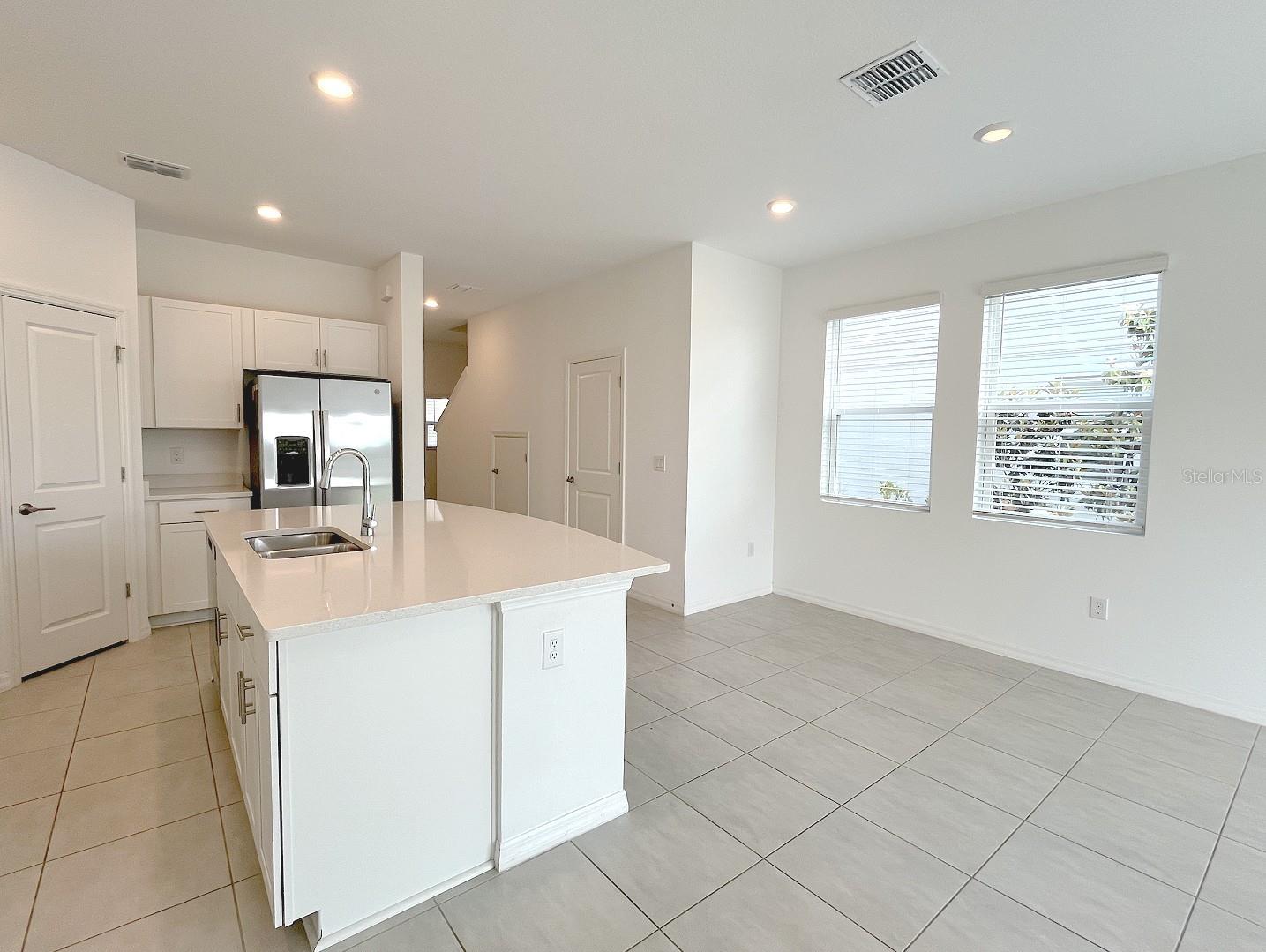 Image 10 of 37 For 11832 Glenside Terrace