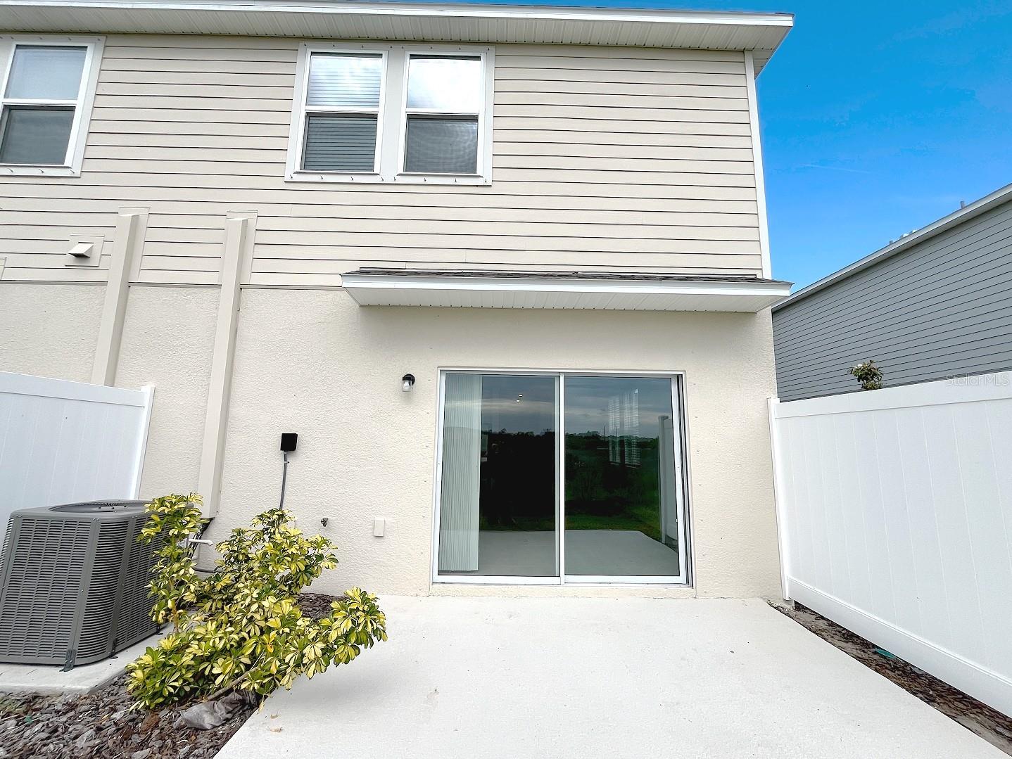 Image 15 of 37 For 11832 Glenside Terrace
