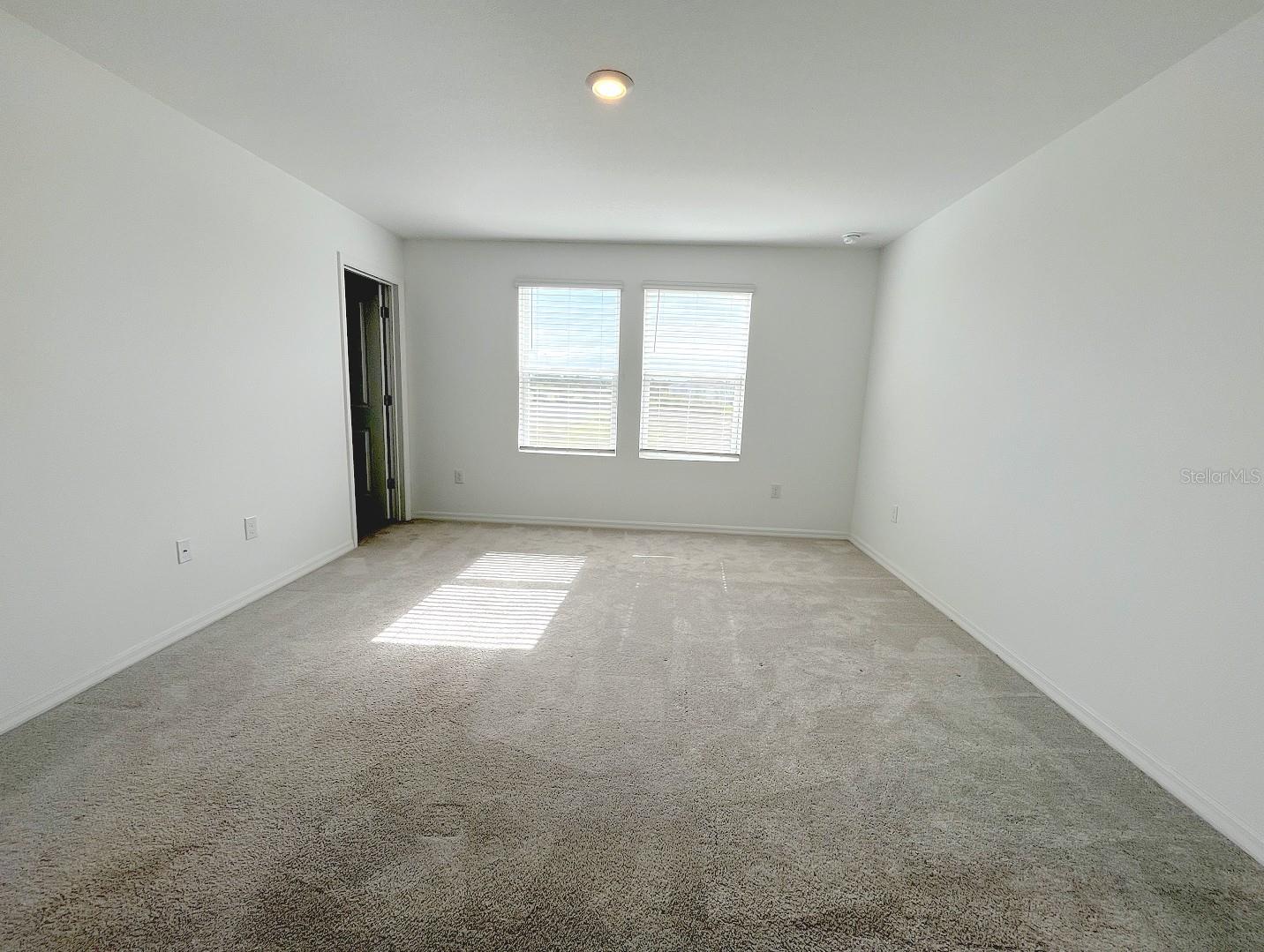 Image 31 of 37 For 11832 Glenside Terrace