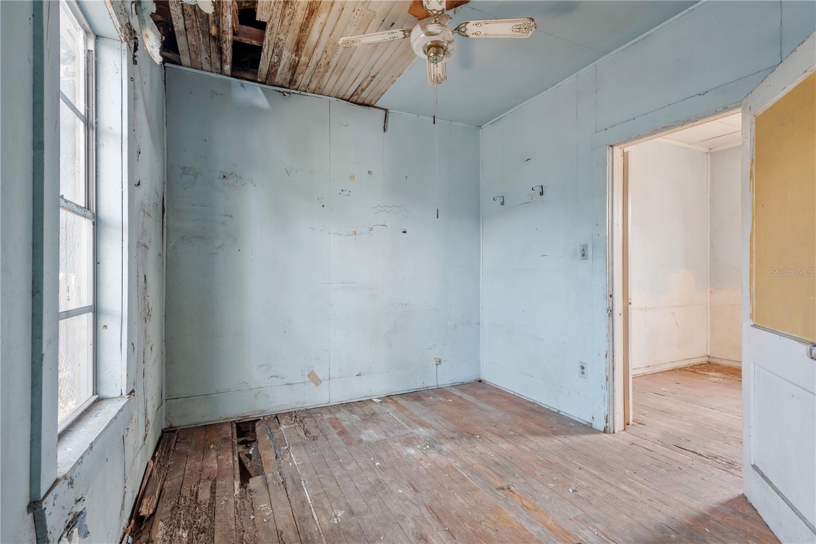 Image 13 of 16 For 2505 17th Avenue