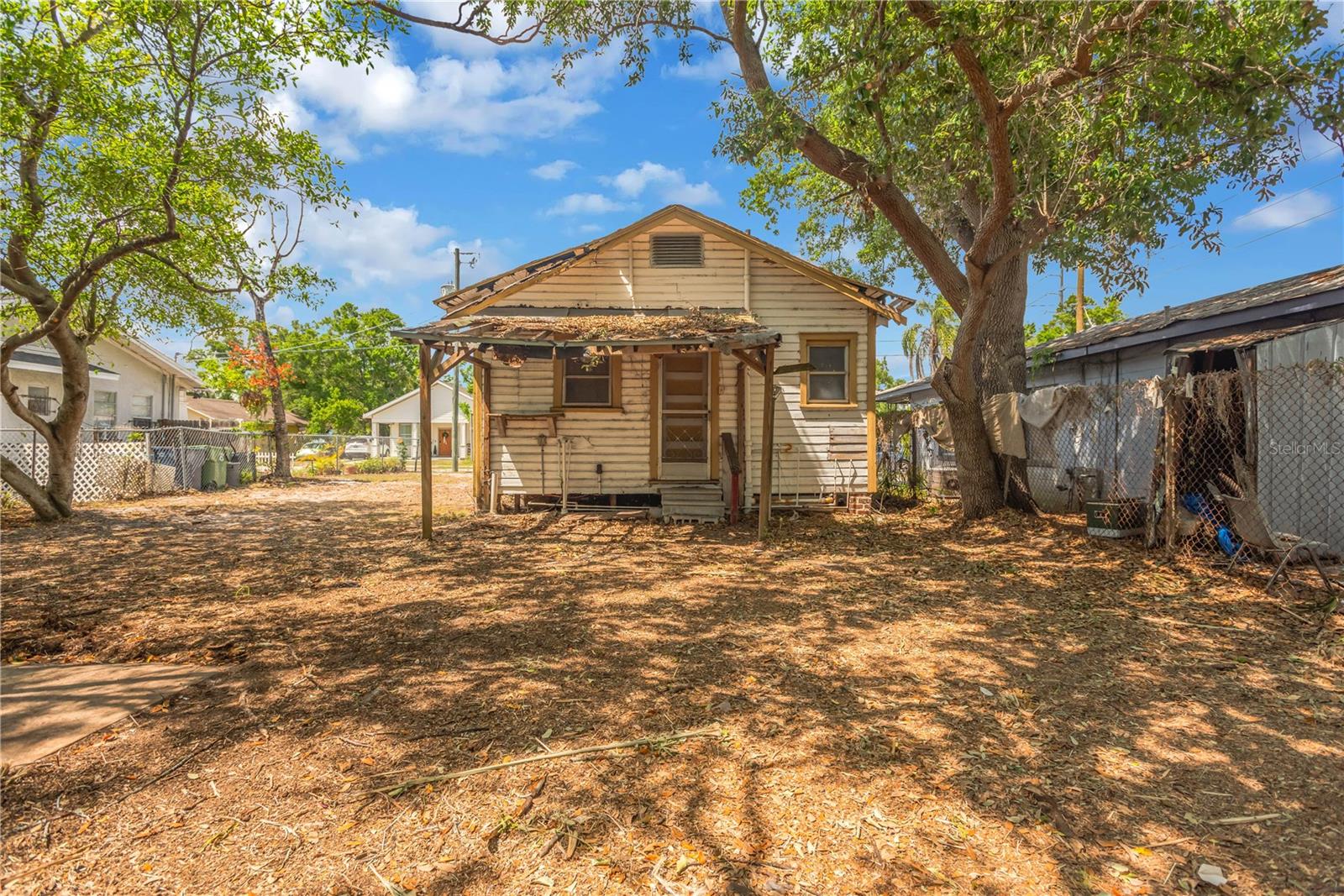 Image 5 of 16 For 2505 17th Avenue