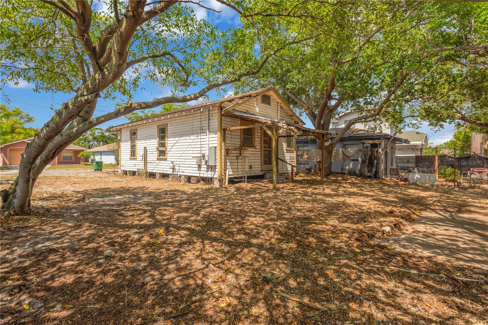 Image 6 of 16 For 2505 17th Avenue
