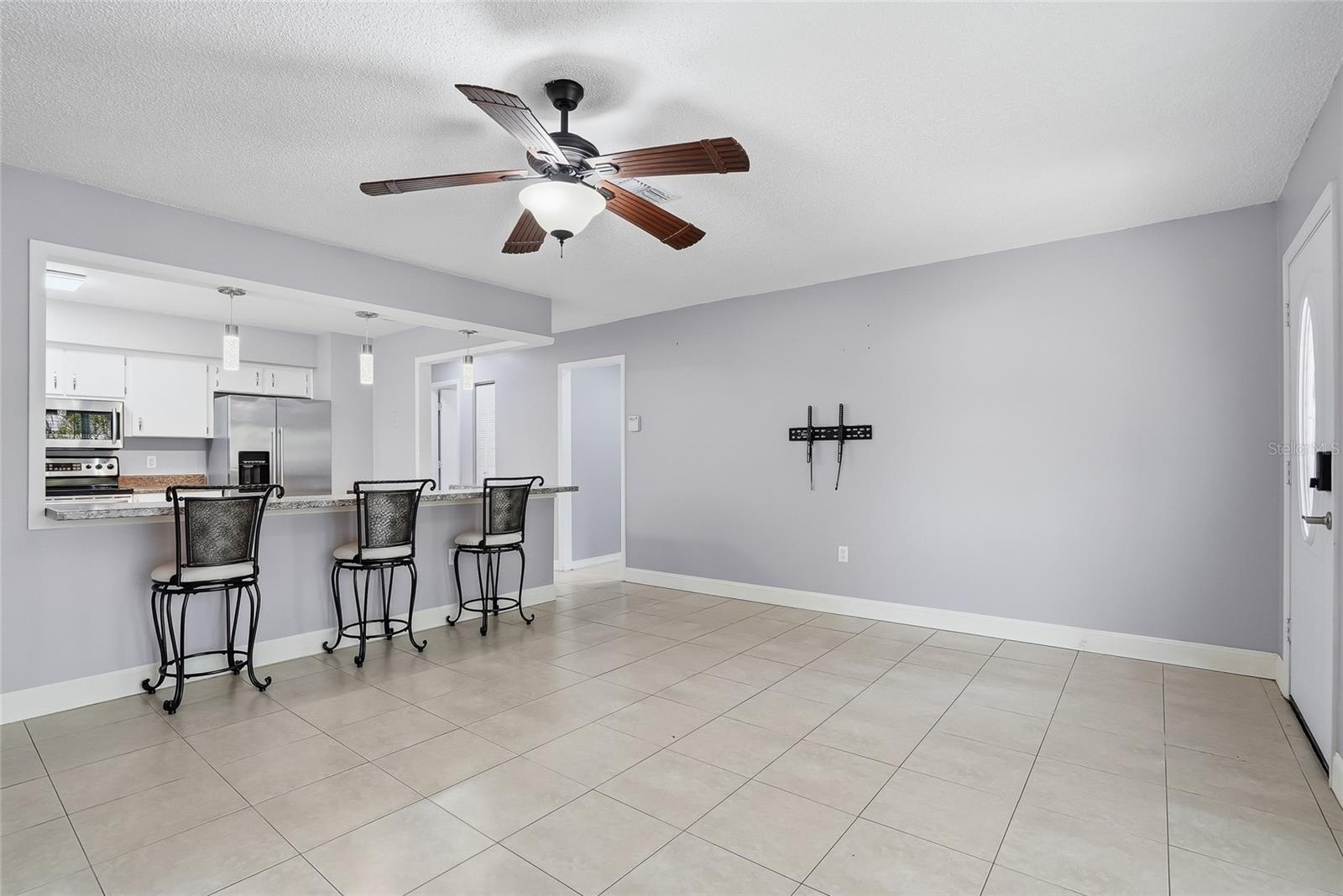 Image 7 of 30 For 3053 Oaklawn Ave
