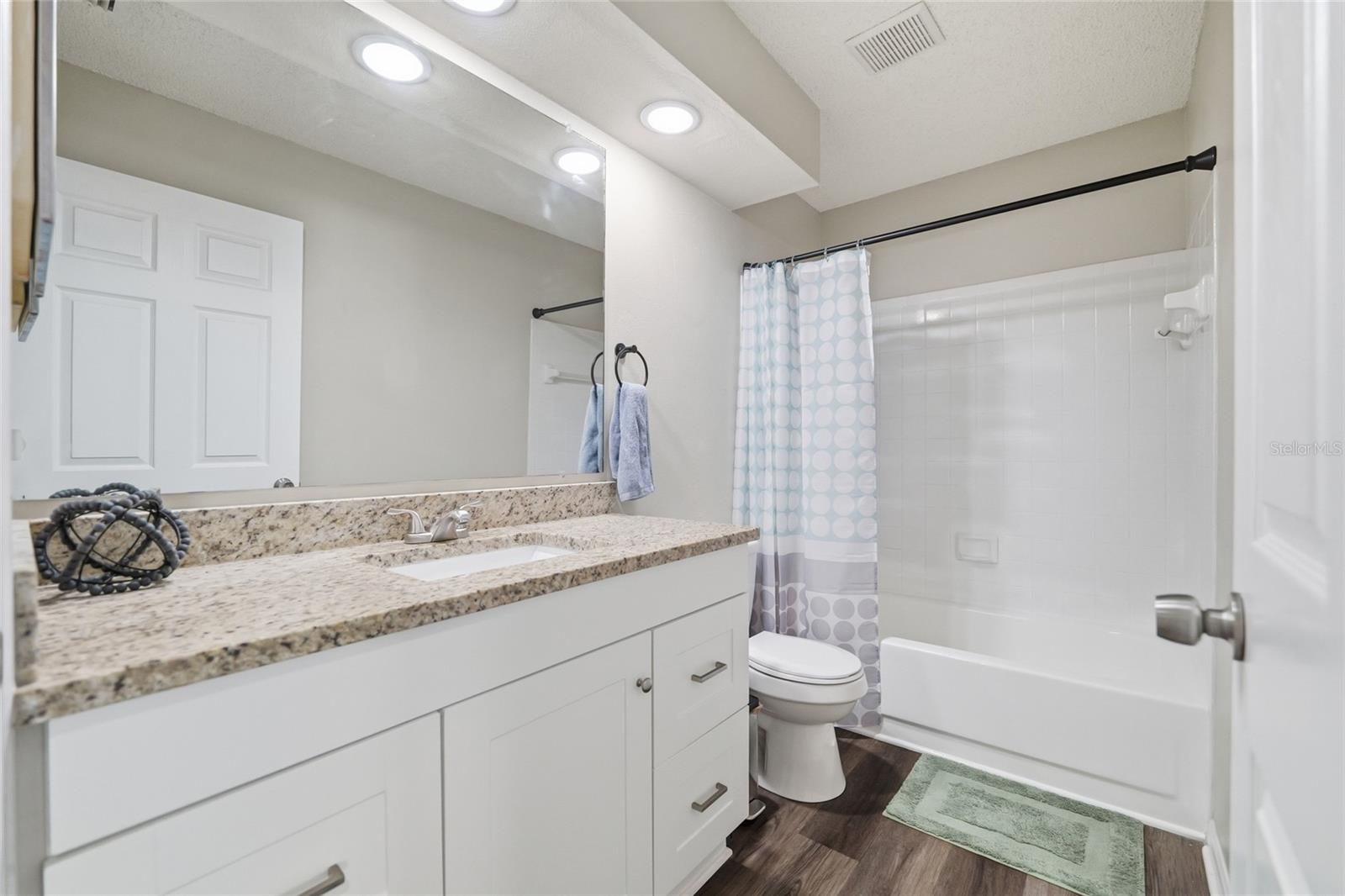 Image 21 of 42 For 2116 Intervista Ln