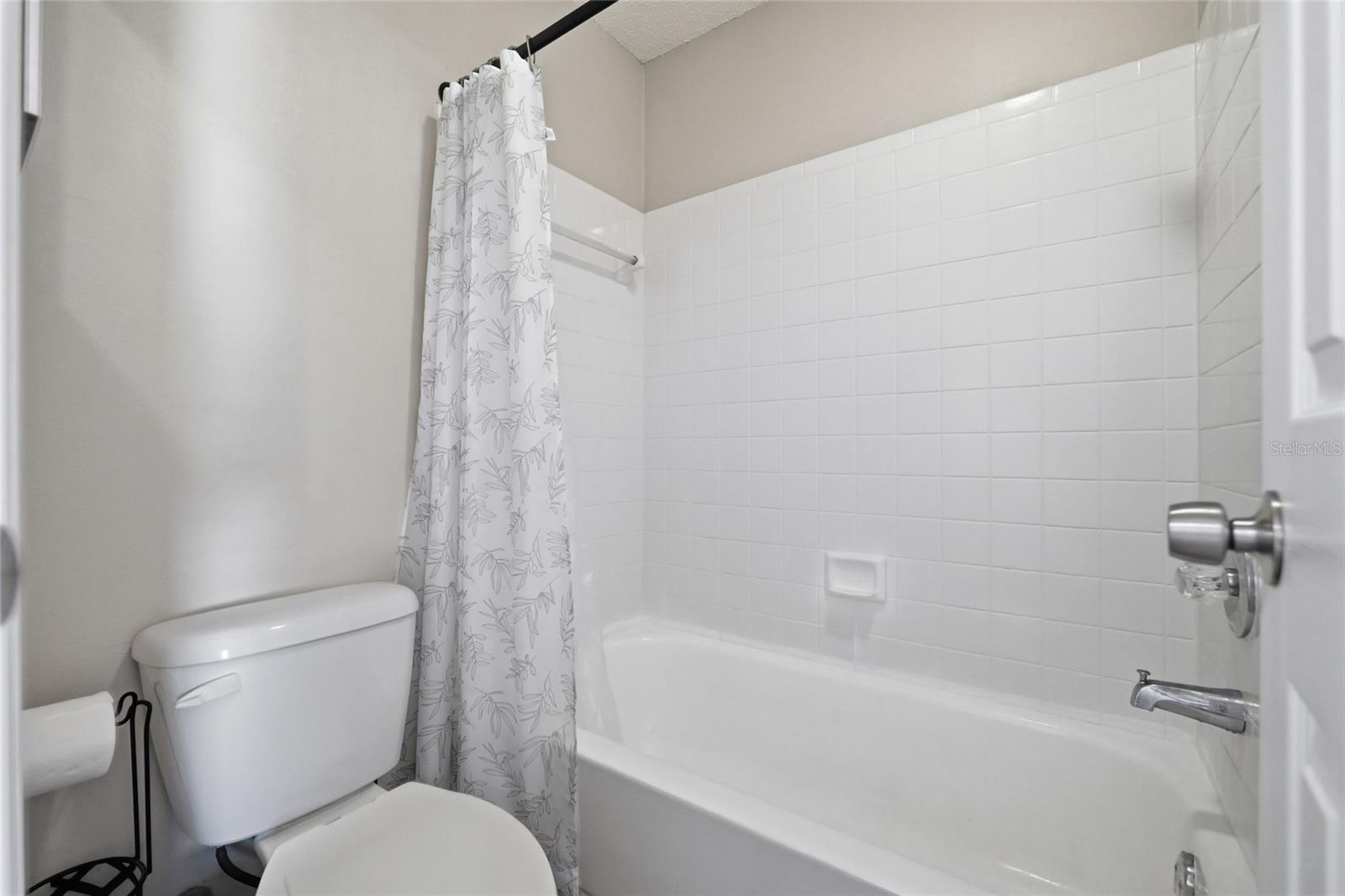 Image 22 of 42 For 2116 Intervista Ln