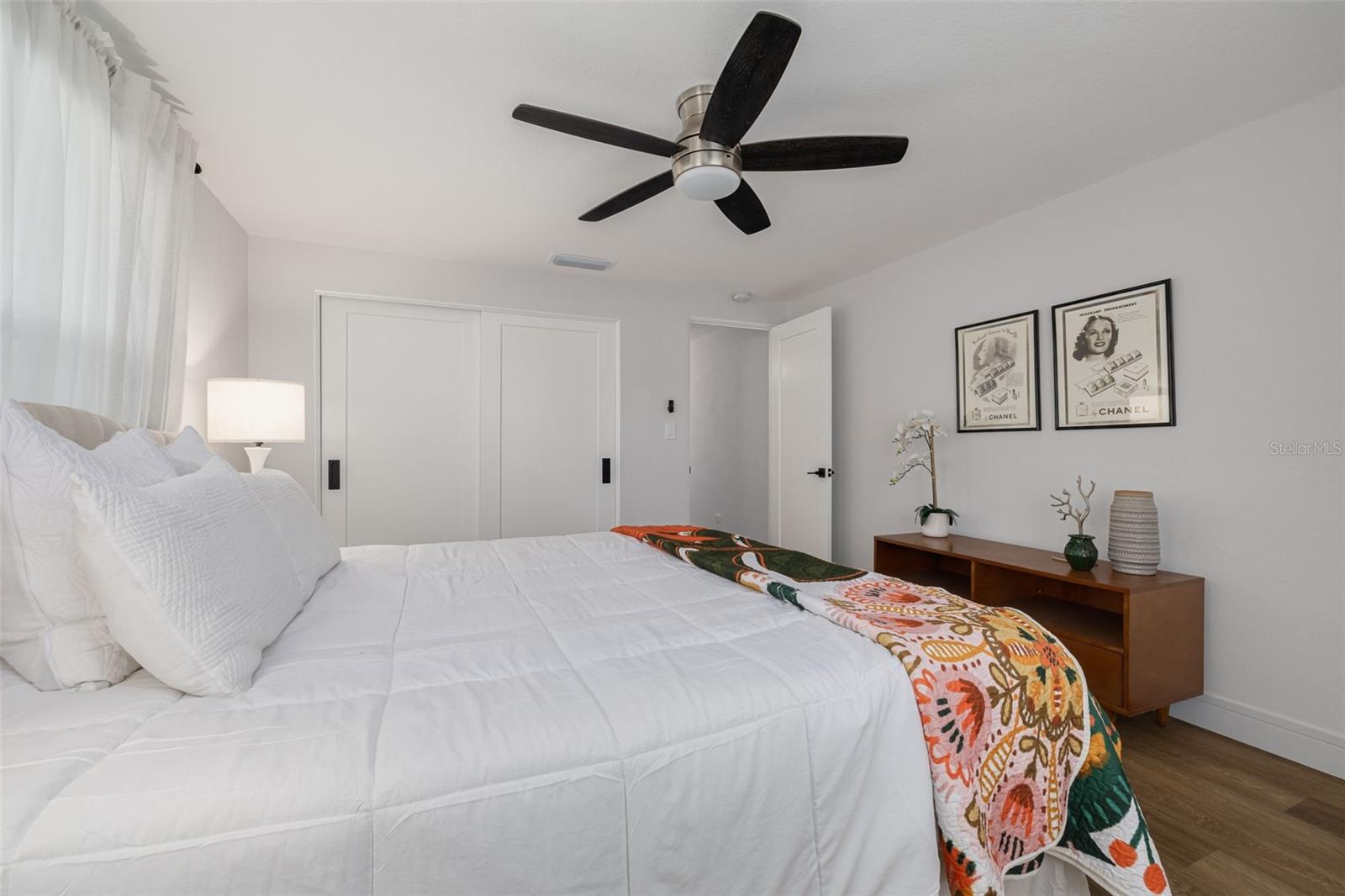 Image 7 of 19 For 3850 52nd Avenue N
