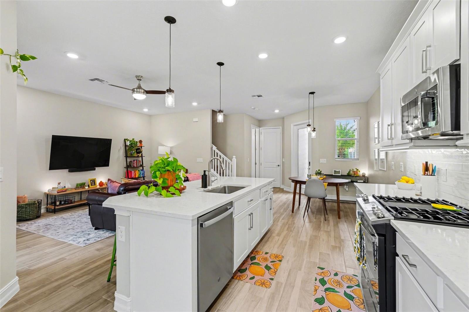 Image 13 of 57 For 5054 San Martino Drive