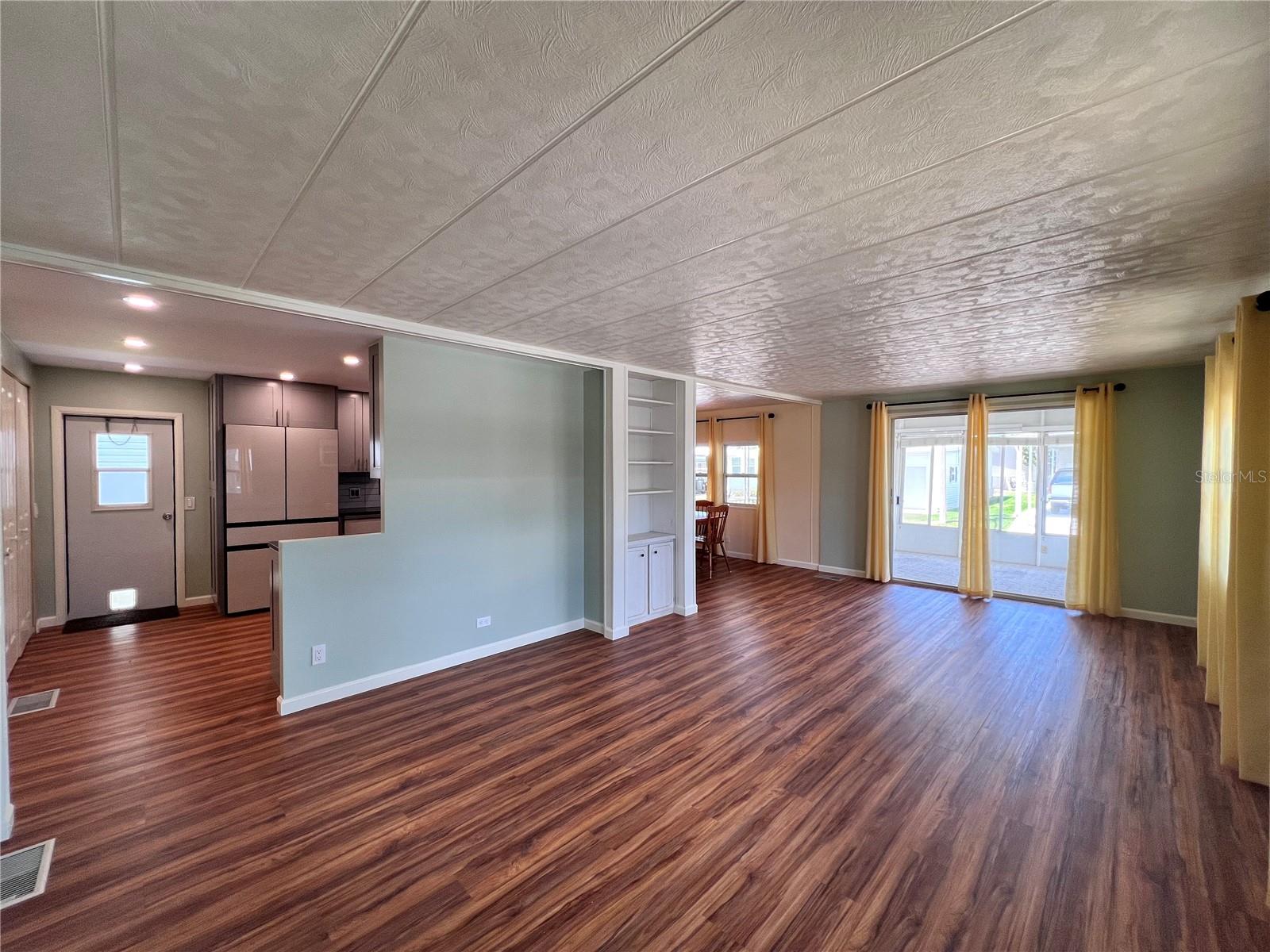 Image 17 of 56 For 1100 Belcher Road S 130
