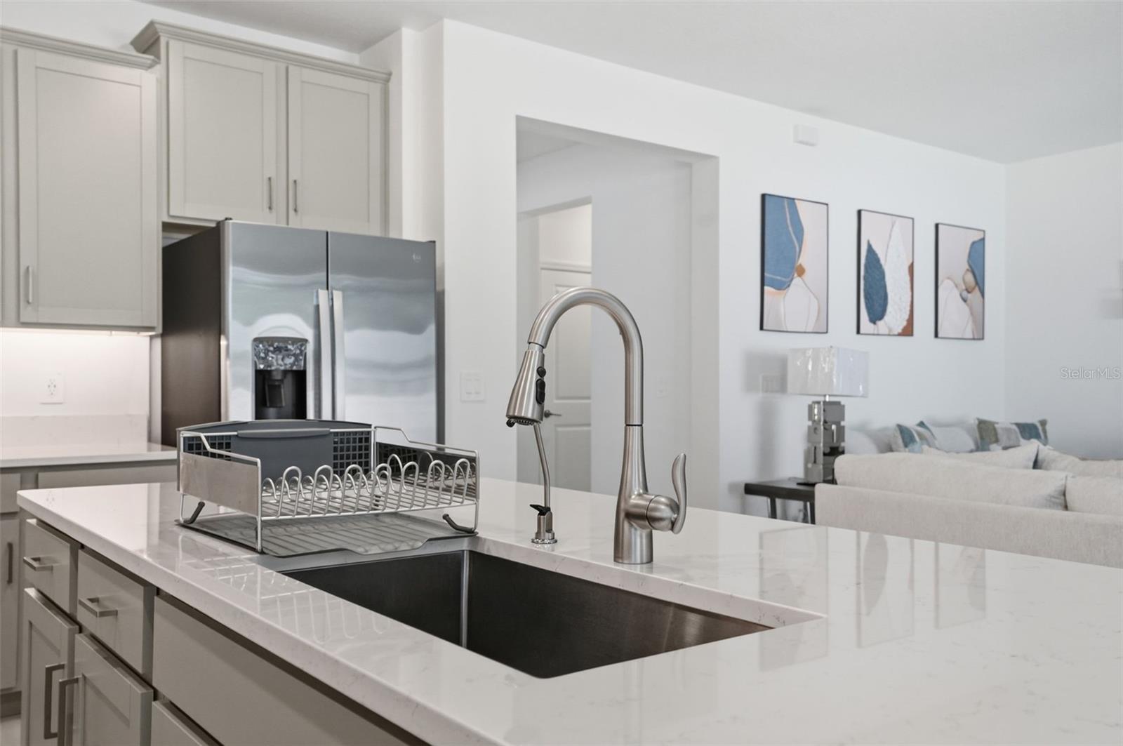 Listing photo id 13 for 10770 Tupper Cay Drive